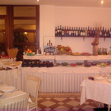 Hotel Tirreno Sapri Exterior foto