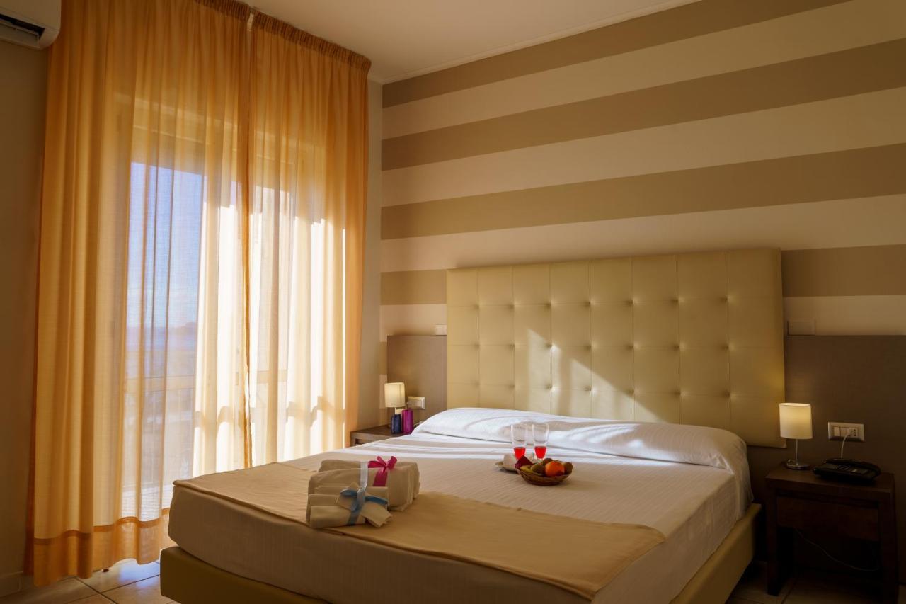 Hotel Tirreno Sapri Exterior foto