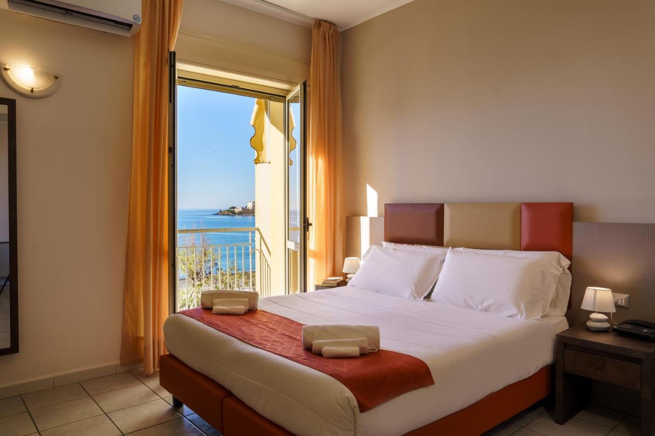 Hotel Tirreno Sapri Exterior foto