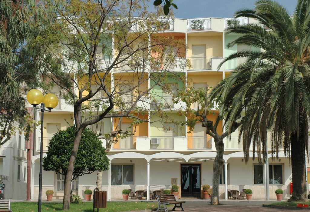 Hotel Tirreno Sapri Exterior foto